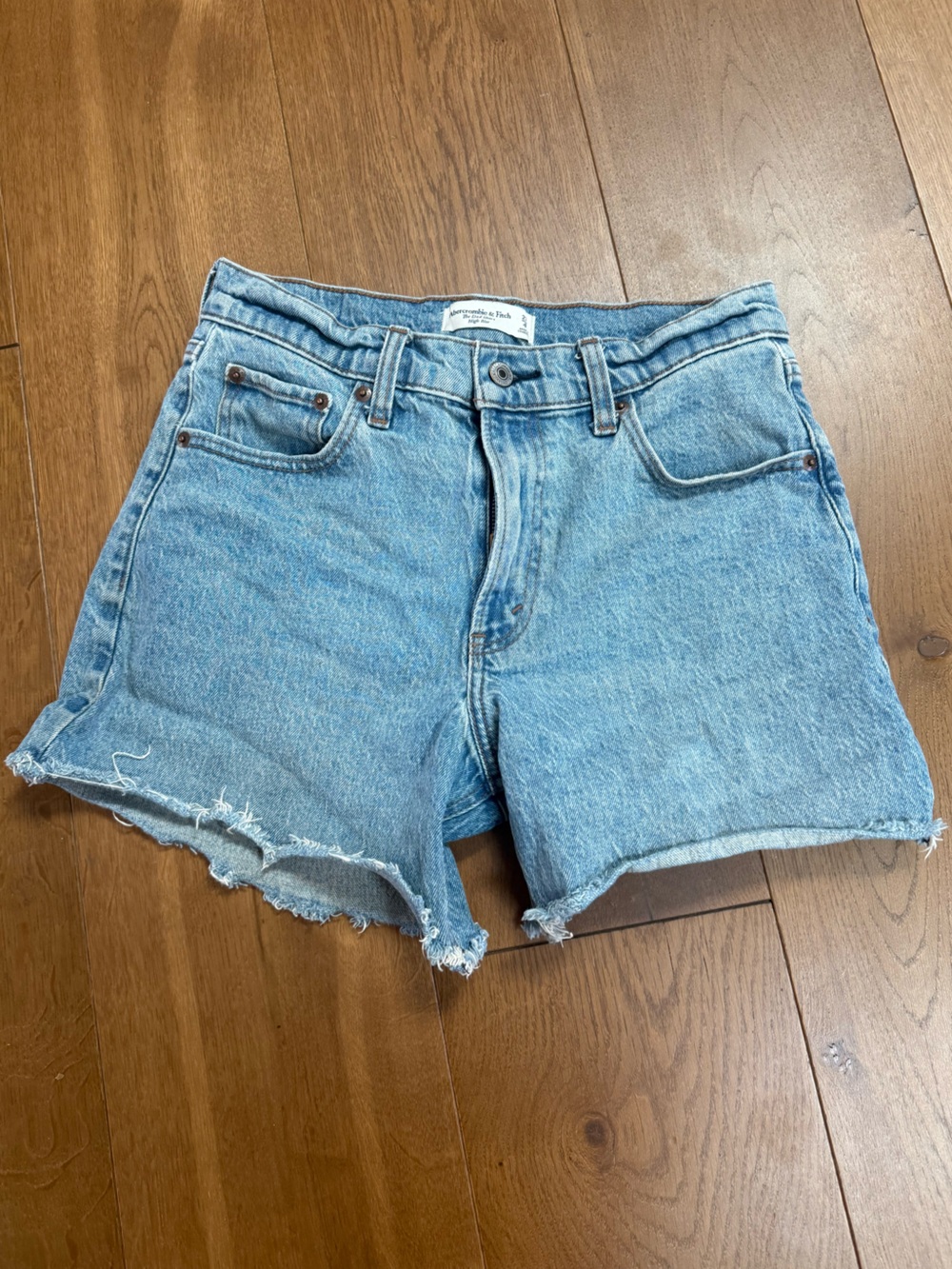 Abercrombie & Fitch High-Rise Cut Off Dad Shorts sz 4